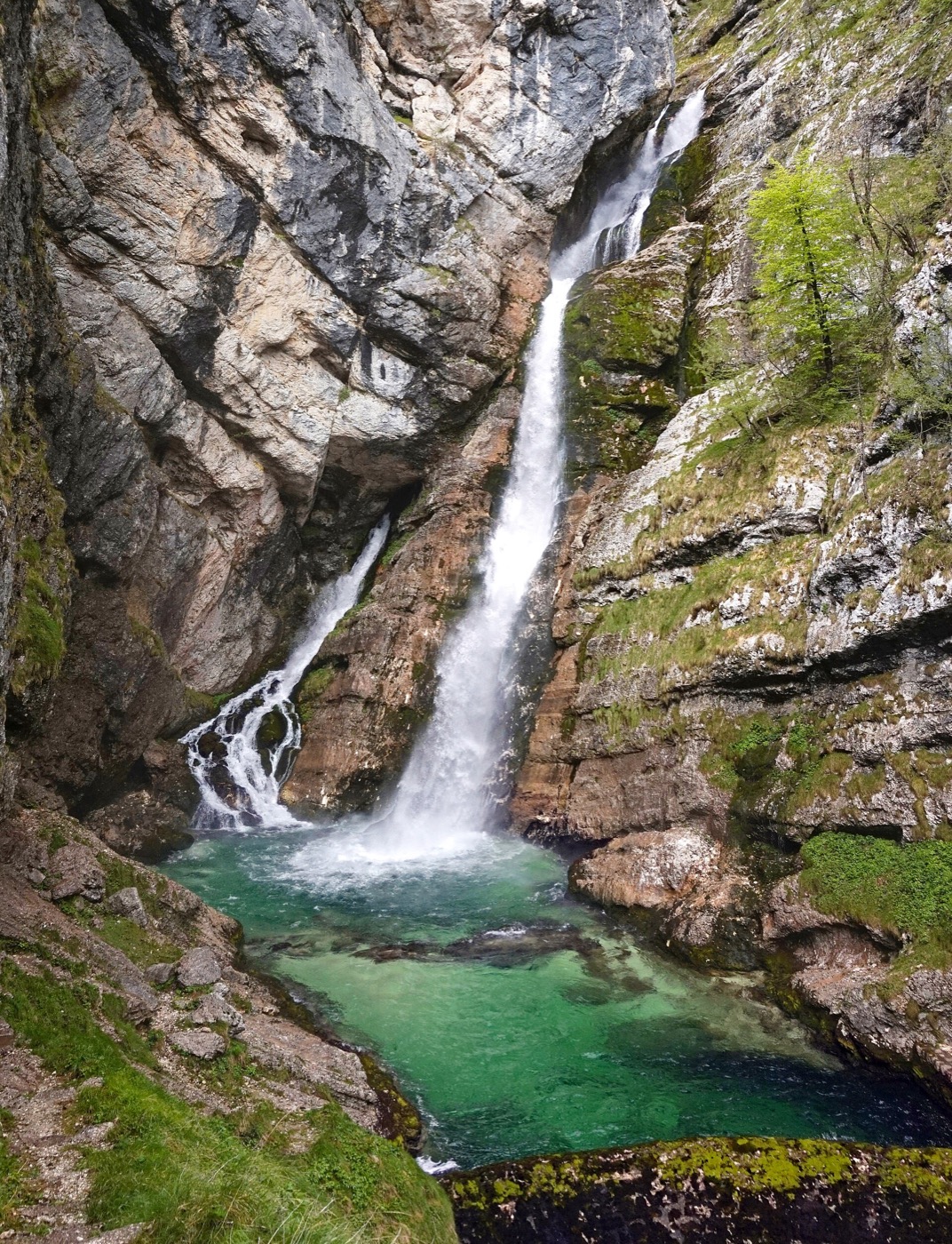 Водопад Савица